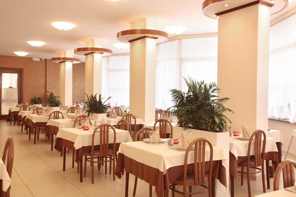 Gallia Club Hotel Cesenatico Esterno foto