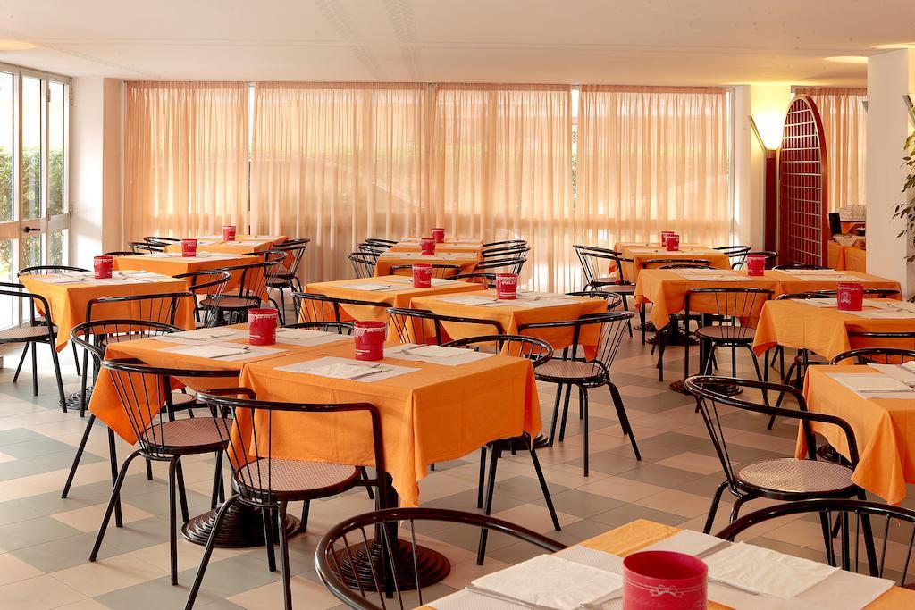 Gallia Club Hotel Cesenatico Esterno foto