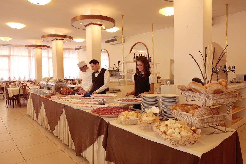 Gallia Club Hotel Cesenatico Esterno foto