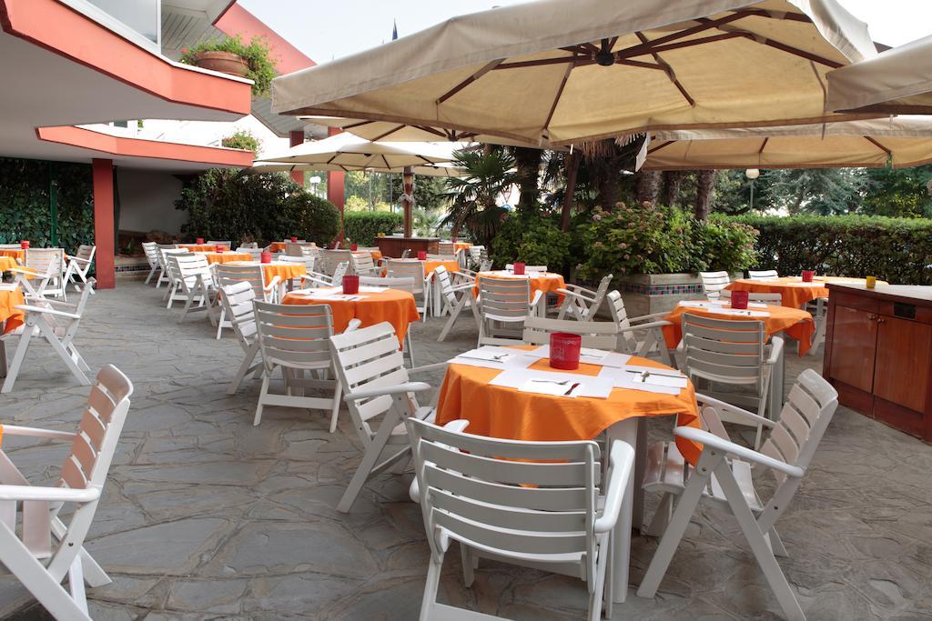 Gallia Club Hotel Cesenatico Esterno foto